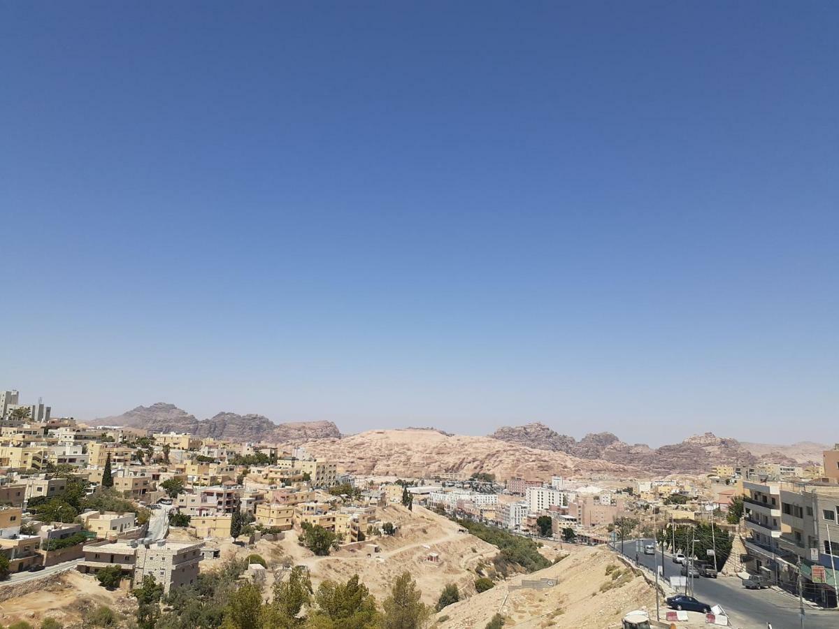 Petra Visitors Hotel Wadi Musa Exterior foto